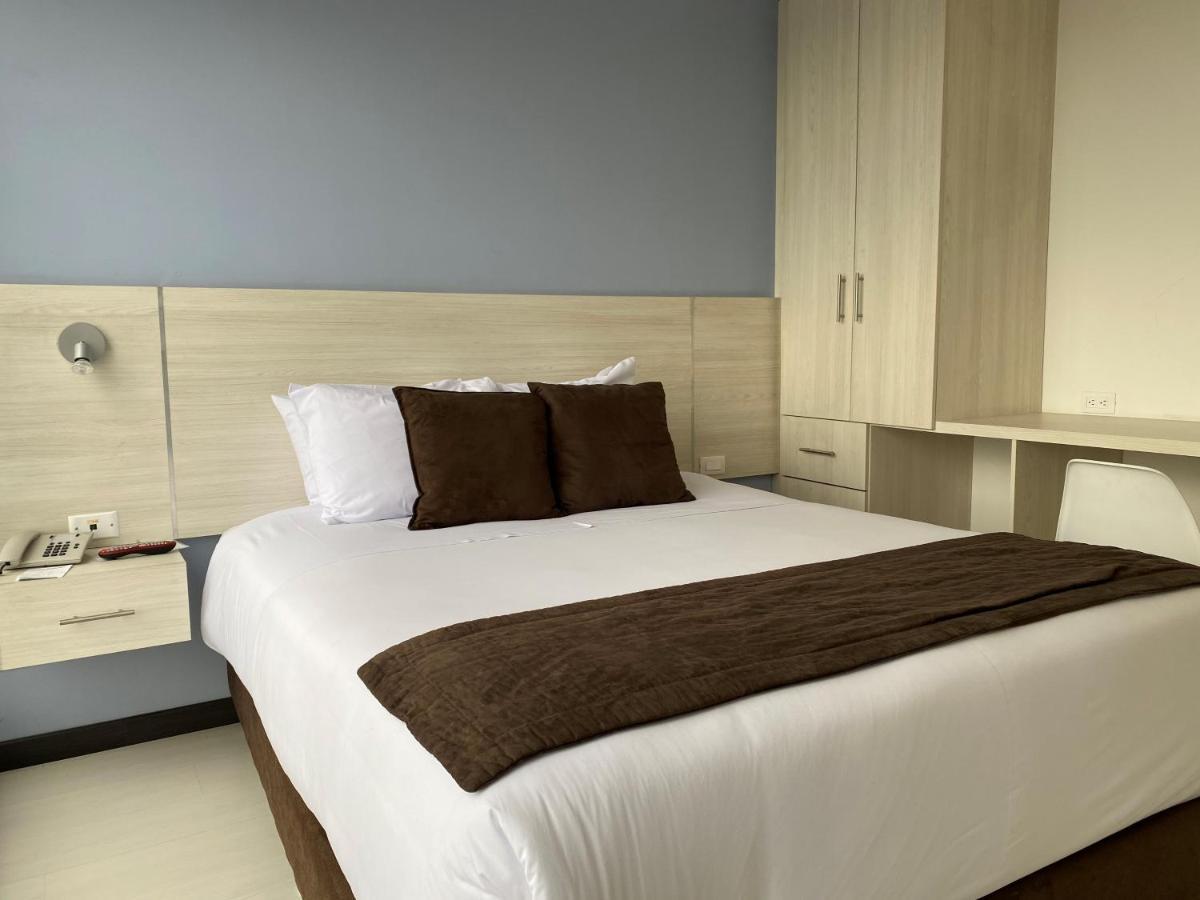 Hotel Regency Boutique La Feria Богота Екстериор снимка
