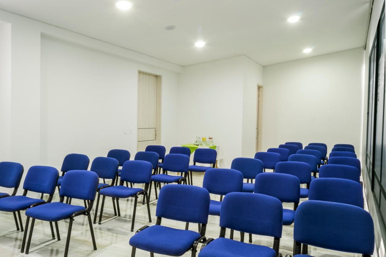 Hotel Regency Boutique La Feria Богота Екстериор снимка