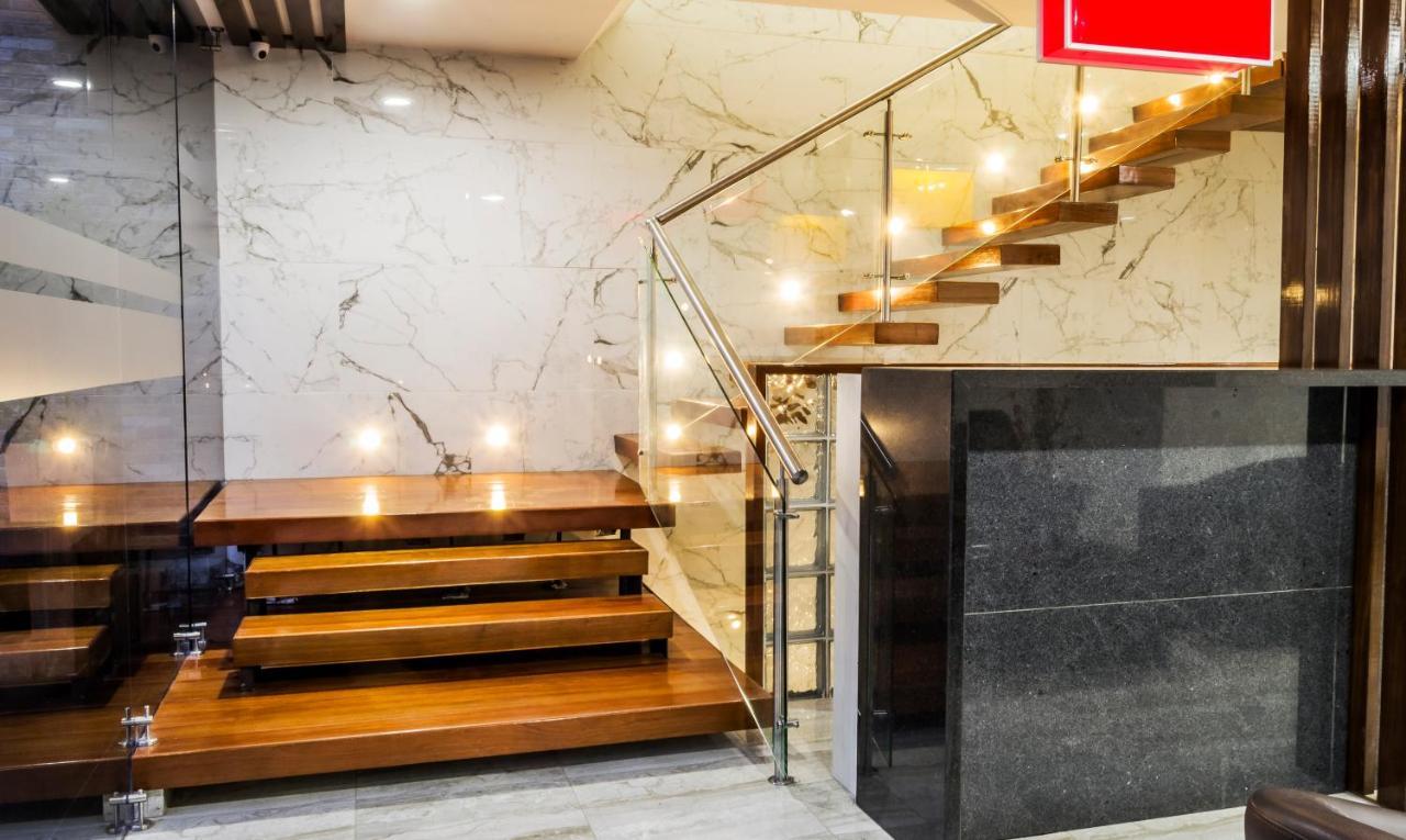 Hotel Regency Boutique La Feria Богота Екстериор снимка